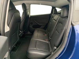 Tesla Model Y bild 26