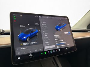 Tesla Model Y bild 22