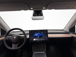 Tesla Model Y bild 12