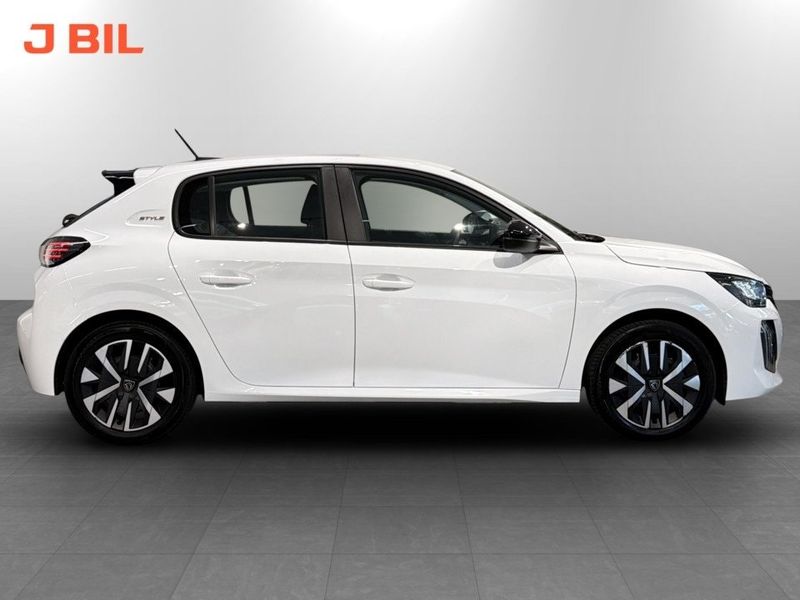 Peugeot 208 bild 15