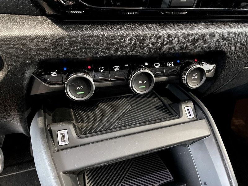 Citroen e-C4 bild 13