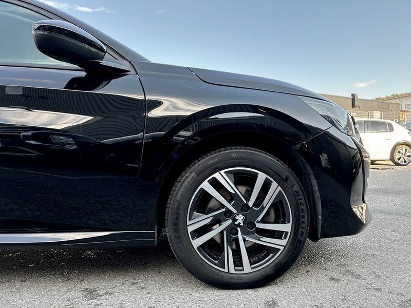Peugeot 208 bild 14