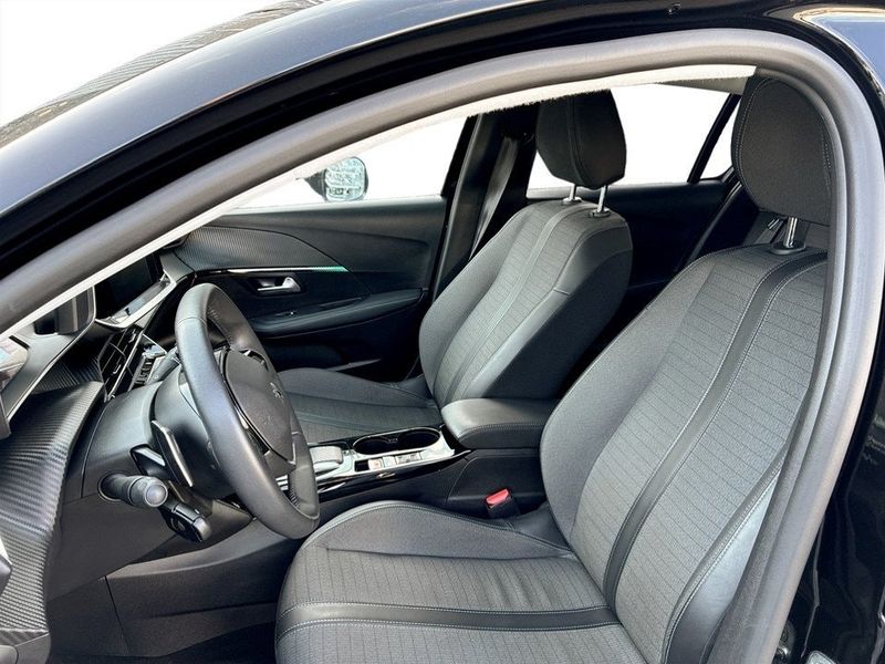 Peugeot 208 bild 4