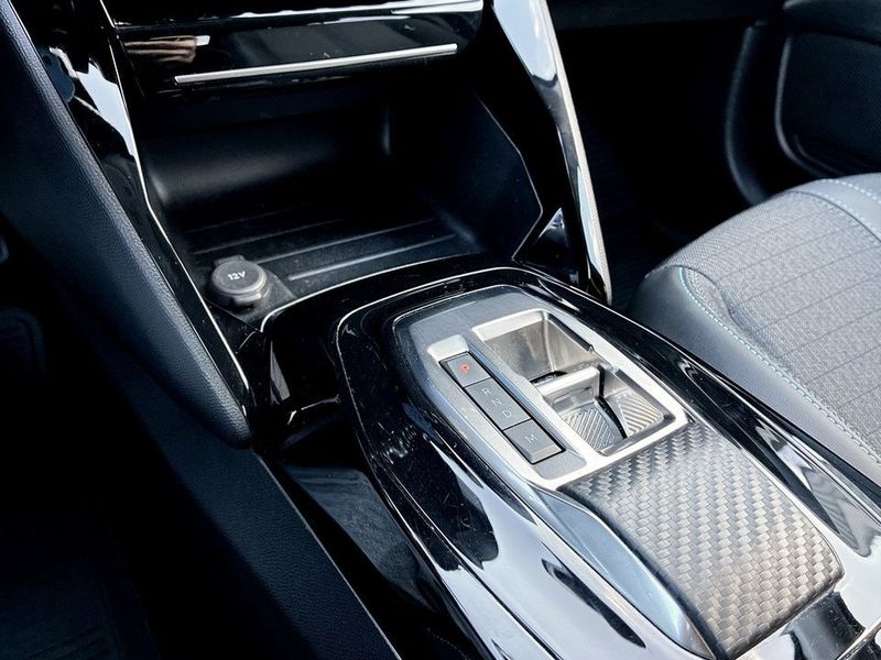 Peugeot 208 bild 10
