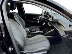 Peugeot 208 bild 11