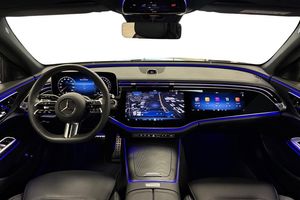 Mercedes E300 bild 9