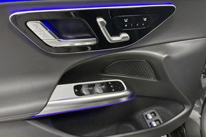 Mercedes E300 bild 16