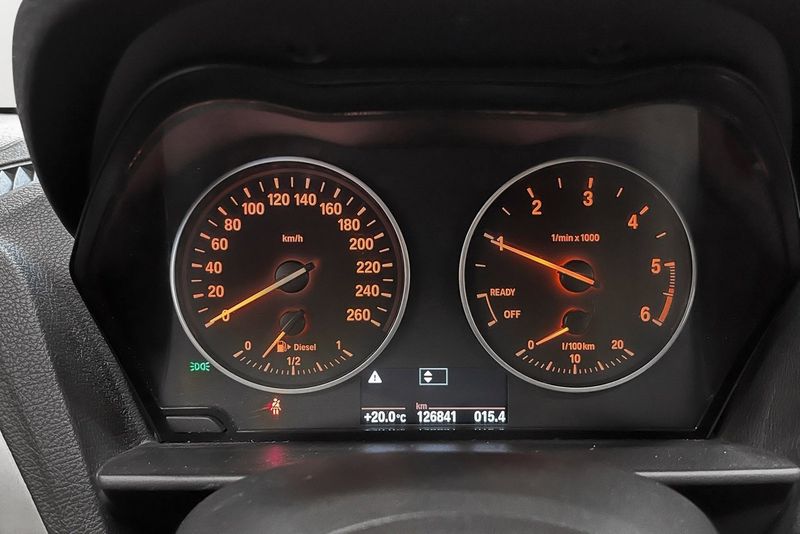 BMW 116 bild 13