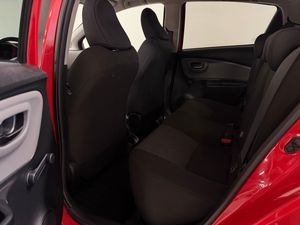 Toyota Yaris bild 11