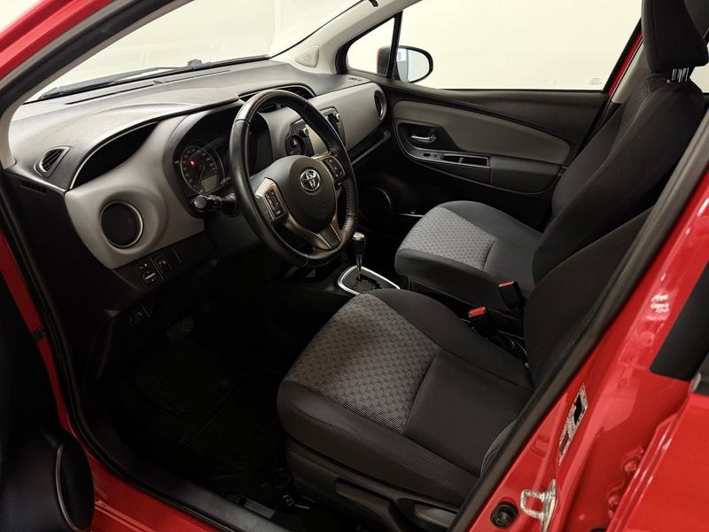 Toyota Yaris bild 8