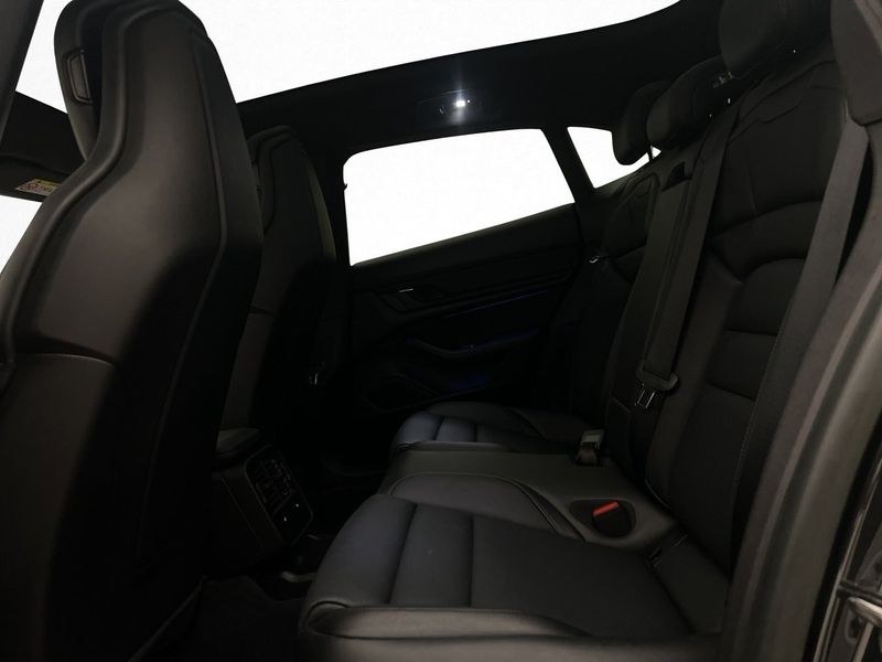 Porsche Taycan bild 21