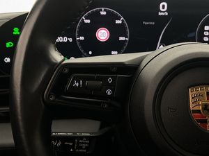 Porsche Taycan bild 28