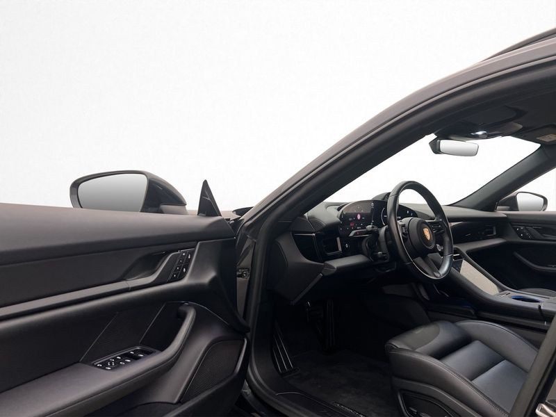 Porsche Taycan bild 14
