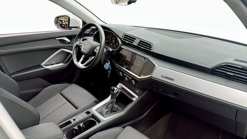 Audi Q3 bild 11