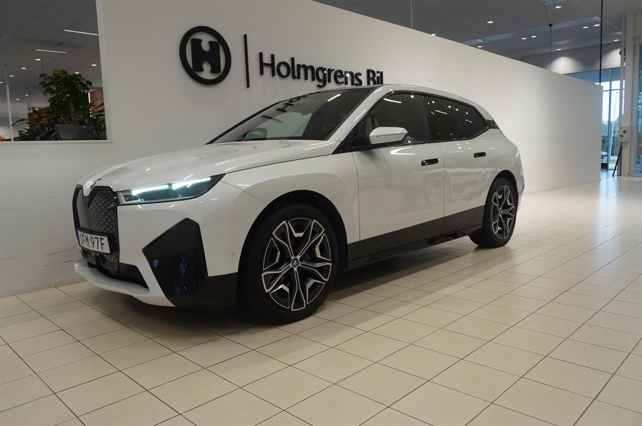 BMW iX