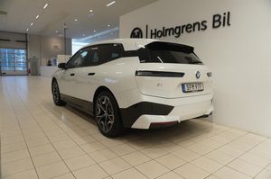 BMW iX bild 5