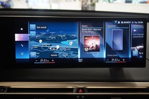 BMW iX bild 13