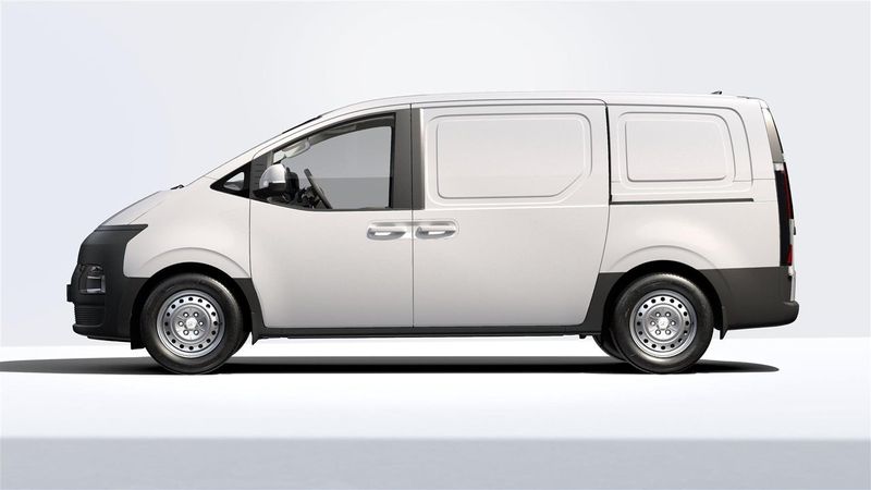 Hyundai Staria bild 3