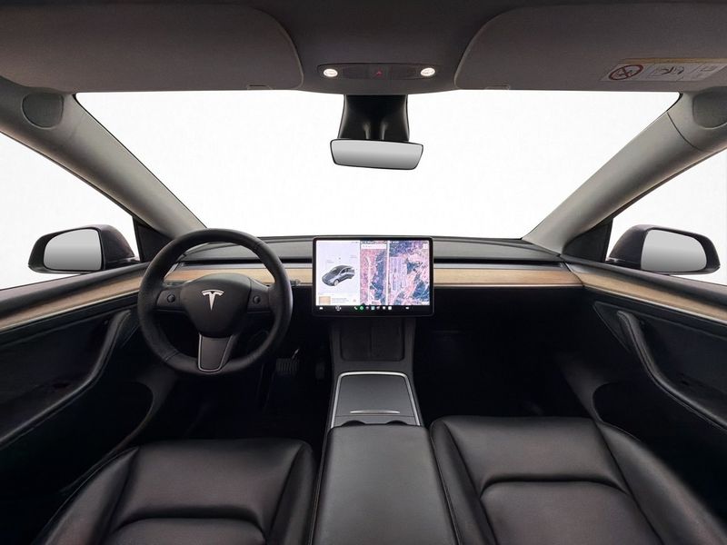 Tesla Model Y bild 25