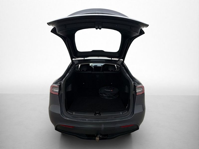 Tesla Model Y bild 29
