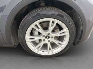 Tesla Model Y bild 35