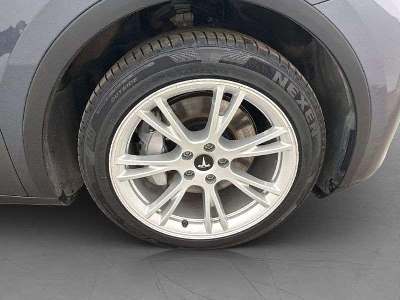 Tesla Model Y bild 35