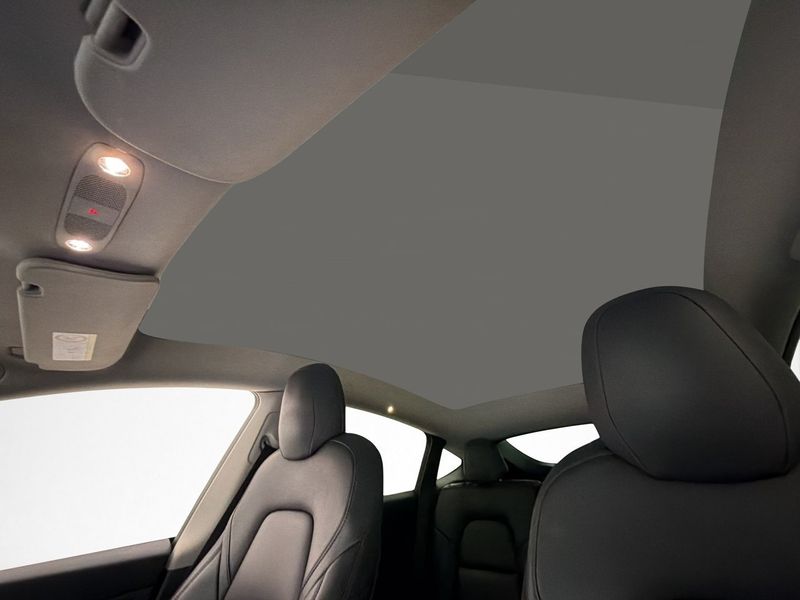 Tesla Model Y bild 13