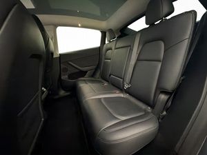 Tesla Model Y bild 28
