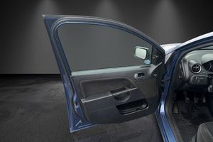 Ford Fiesta bild 7