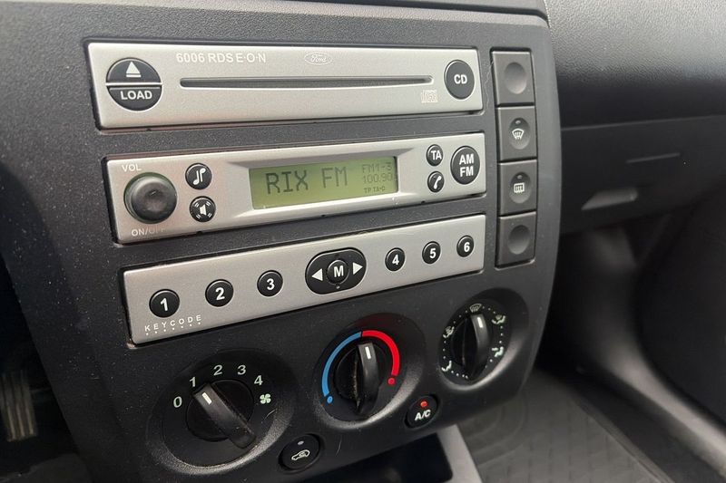 Ford Fiesta bild 11