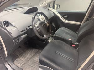 Toyota Yaris bild 8