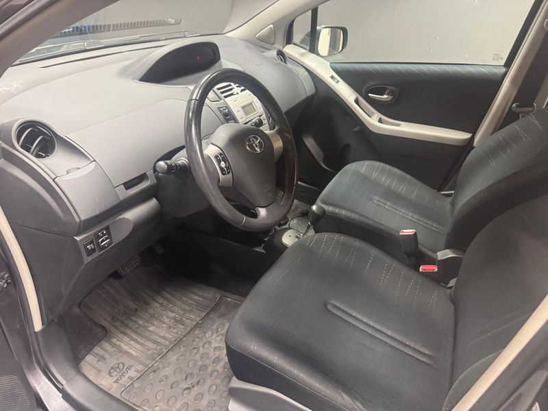 Toyota Yaris bild 8