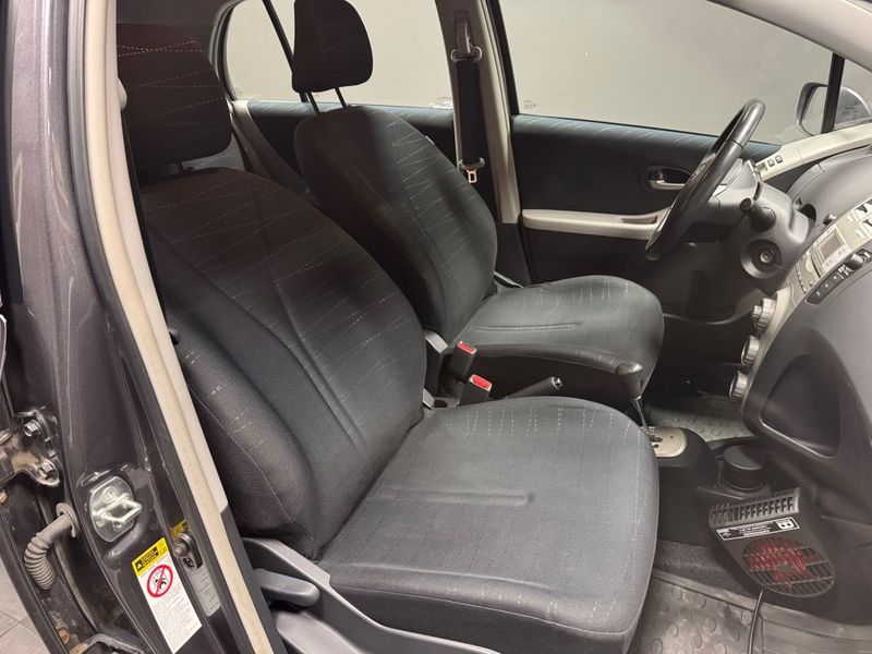 Toyota Yaris bild 5