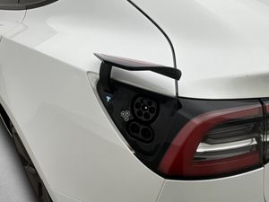 Tesla Model 3 bild 10