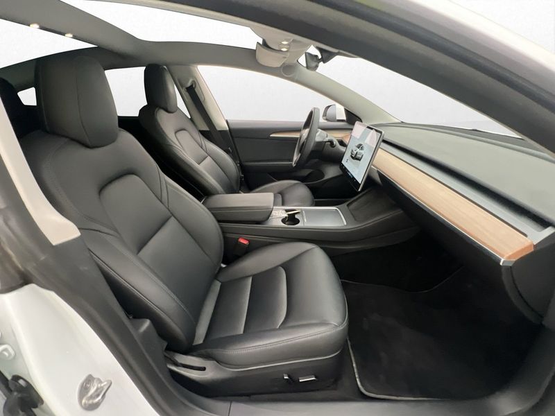 Tesla Model 3 bild 14
