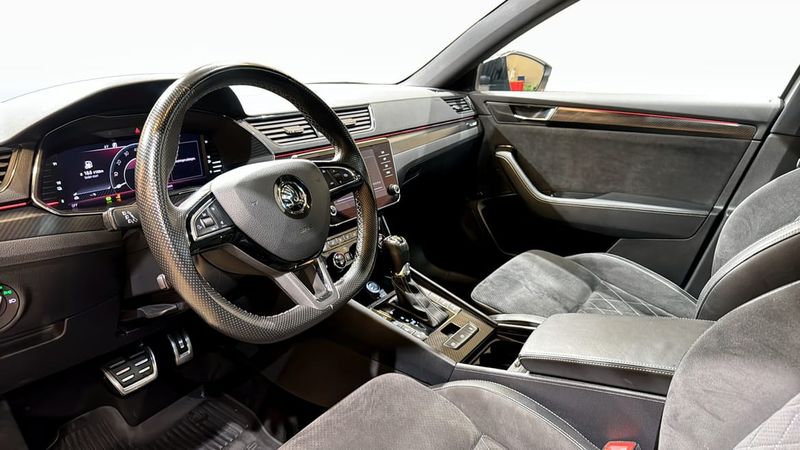 Skoda Superb bild 7