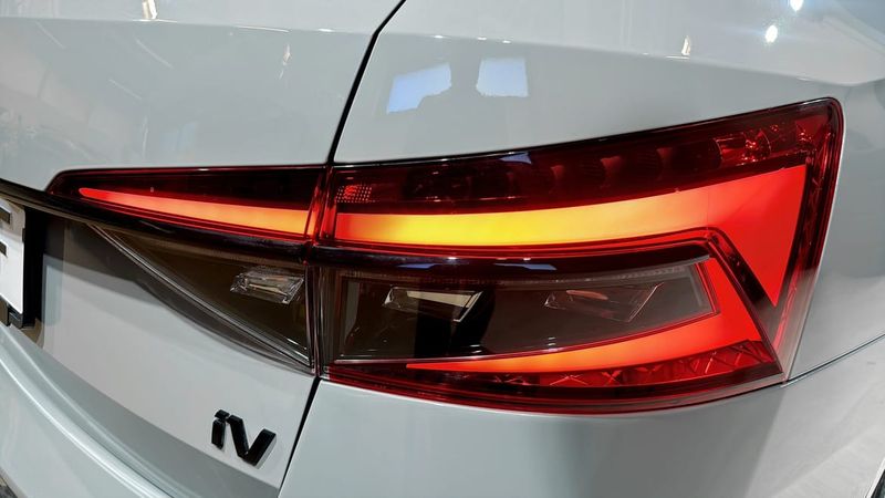 Skoda Superb bild 16