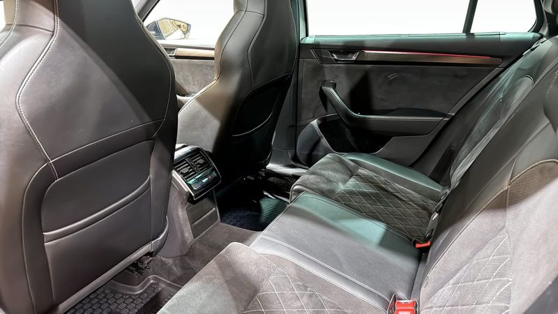 Skoda Superb bild 12