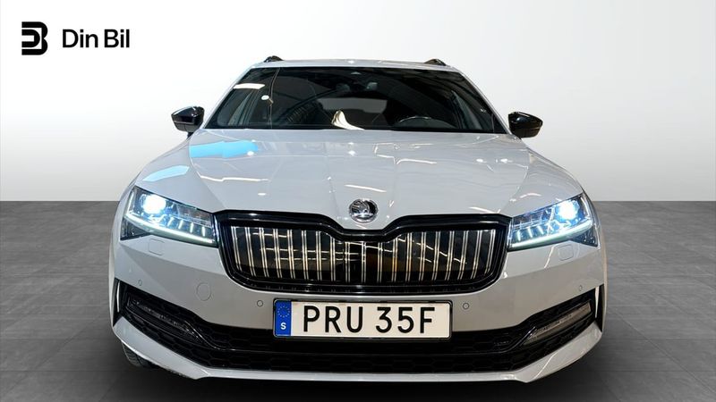 Skoda Superb bild 4