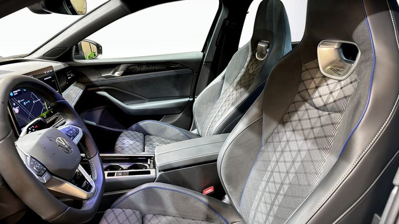 Volkswagen Passat bild 8