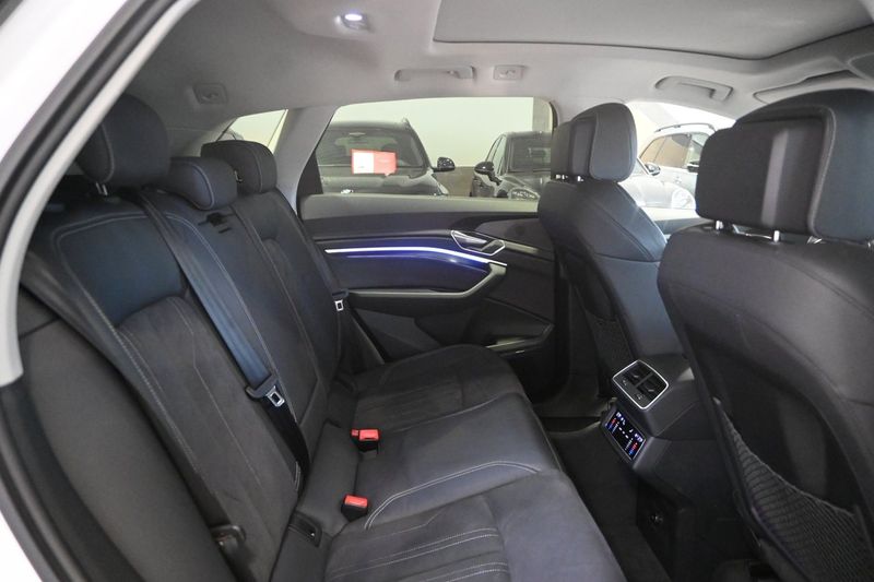 Audi Q8 e-tron bild 16