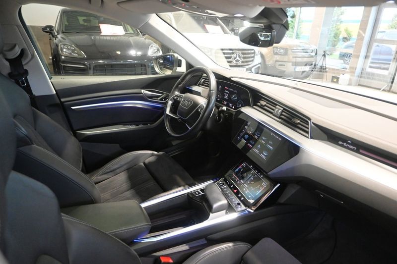 Audi Q8 e-tron bild 11