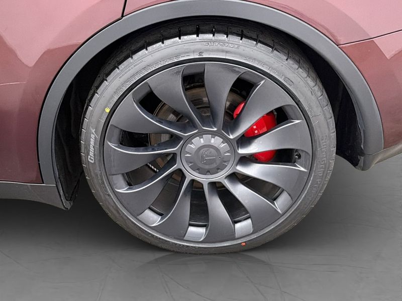 Tesla Model Y bild 33