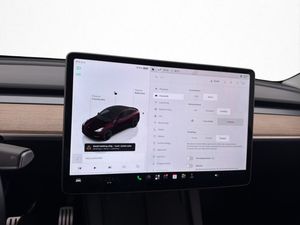 Tesla Model Y bild 23