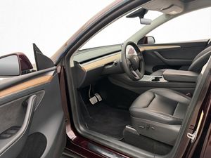 Tesla Model Y bild 16