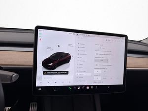 Tesla Model Y bild 26