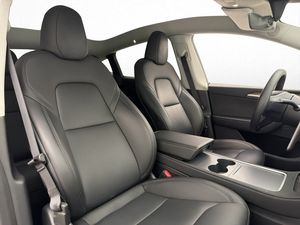 Tesla Model Y bild 12