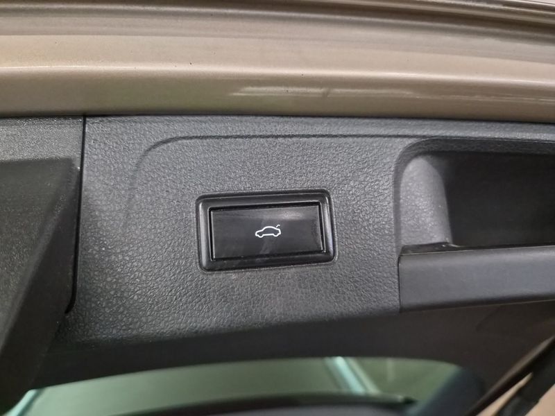 Volkswagen Passat bild 19