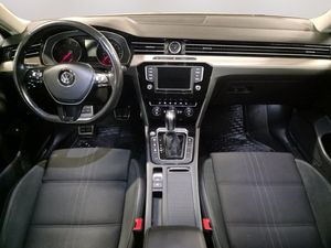 Volkswagen Passat bild 12