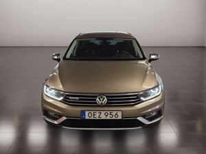 Volkswagen Passat bild 8